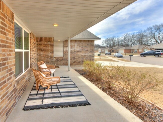 Photo - 823 Highgarden Cir