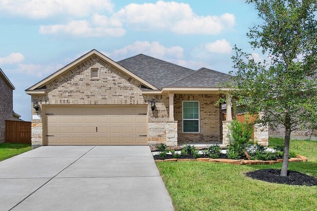Building Photo - 6111 White Spruce Dr