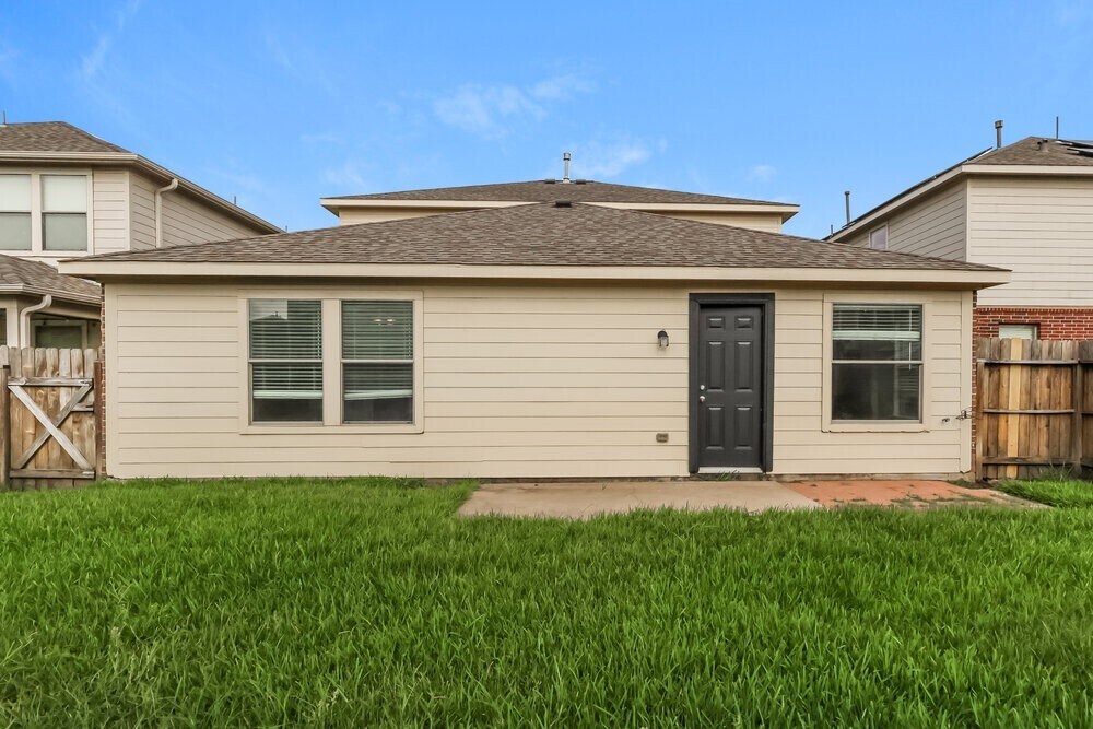 Photo - 15322 Key Crest Ln
