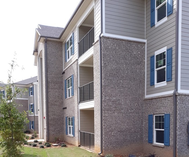 Rivers Edge Apartments - Rivers Edge Apartments