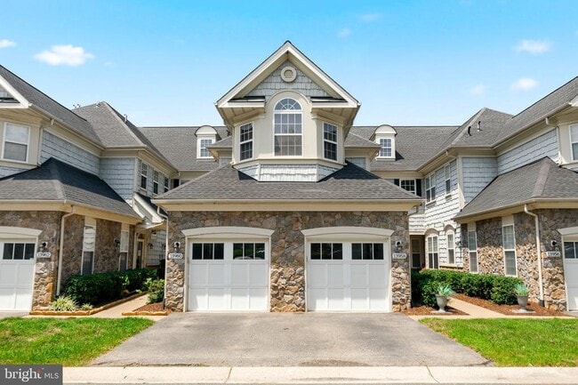 Photo - 13960 Greendale Dr