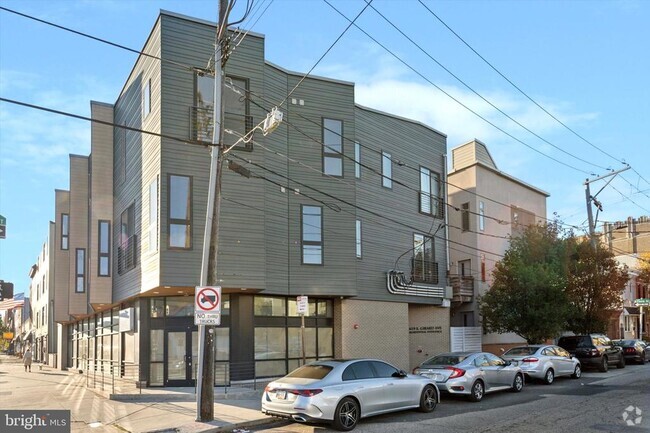 Building Photo - 627-29 E Girard Ave Unit C3 Rental