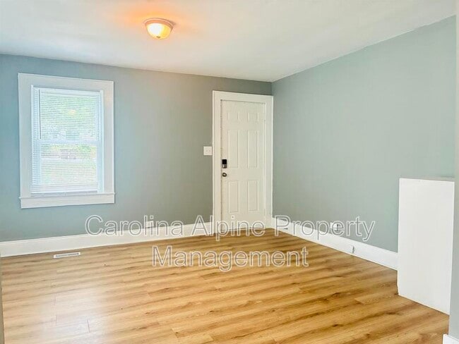 Photo - 416 Mint St