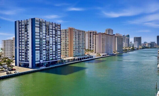 Building Photo - 1400 S Ocean Dr Unit 506