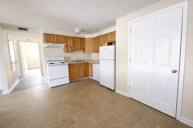 Kitchen - Hickory Hill Estates