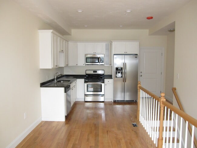 Photo - 198 Union Ave Unit 1