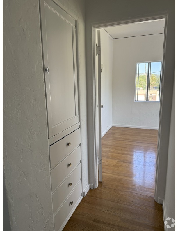 Building Photo - 27 E Montana St Rental