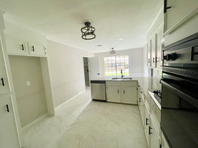 Photo - 3/2 for rent in Crossgates of Brandon 042!