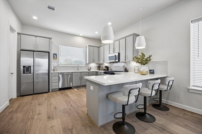Photo - 10614 Cascade Ledge Ln