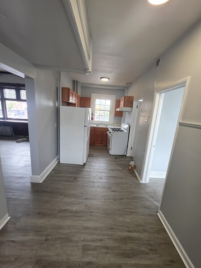 Photo - 325 Roseville Ave Unit 1