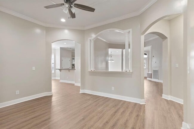 Photo - 8643 Carillion Pl