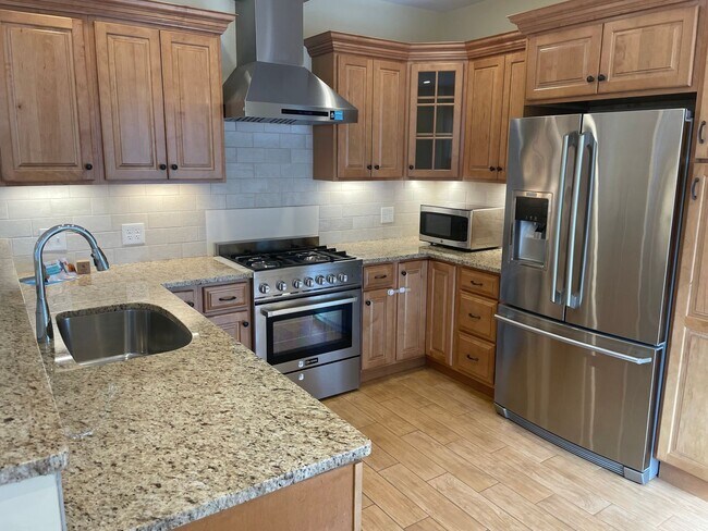 Photo - 27-29 Elmway Street Unit 29 Elmway Street