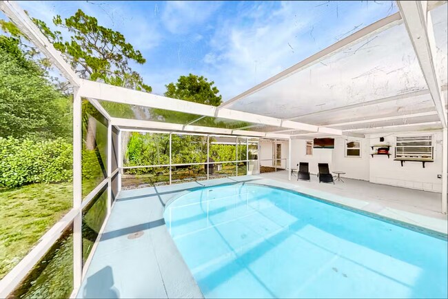 Photo - Pet-Friendly Home with Private Pool in Des...