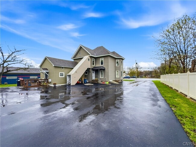 Photo - 9595 Brewerton Rd