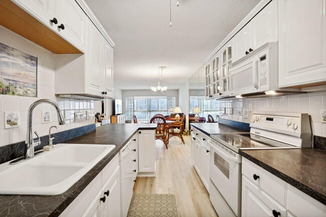 Photo - 3401 Spanish Trail Unit 251