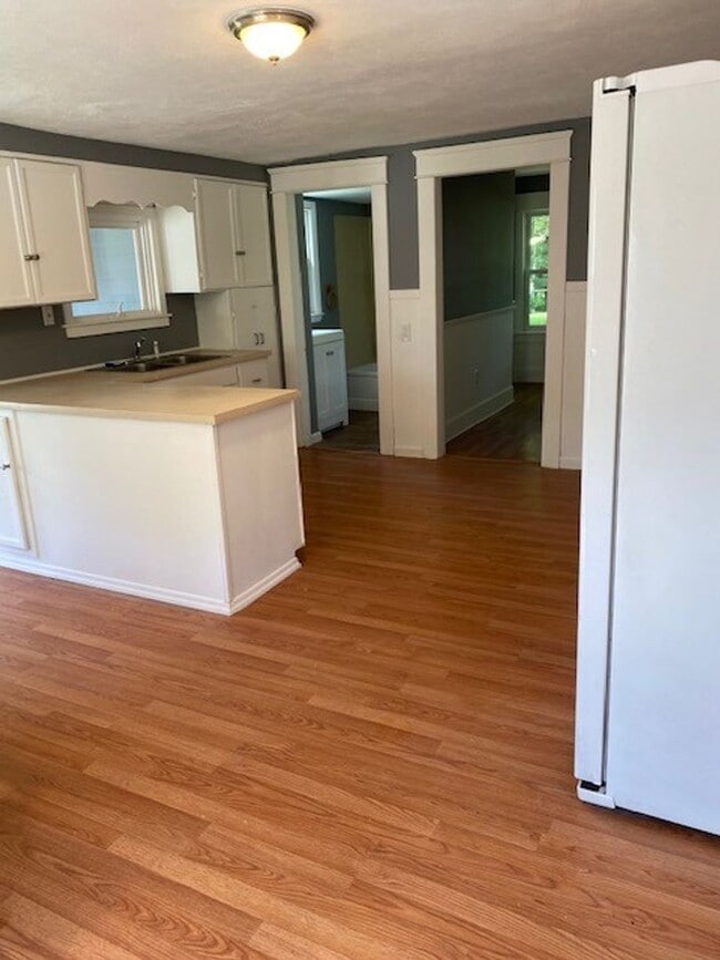 Photo - Renovated House for Rent!