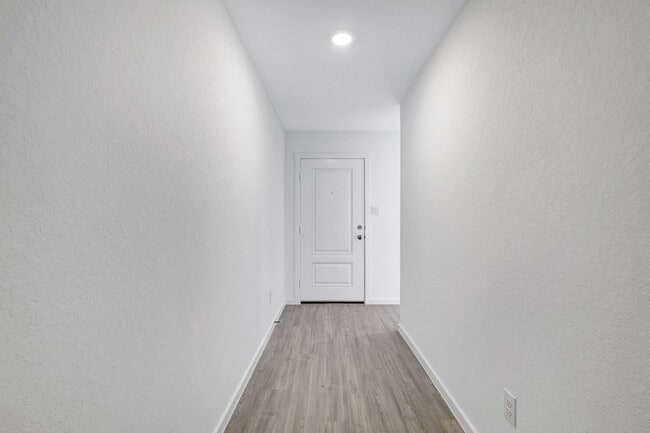 Photo - ***APPLICATION CURRENTLY UNDER REVIEW*** MOVE IN SPECIAL, ONE WEEK FREE***Open Concept Home in Wa...