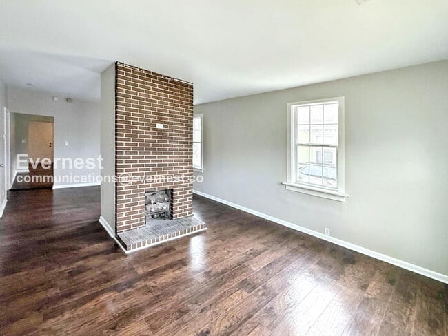 Photo - 318 Oregon St