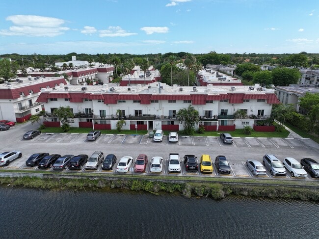 Photo - 6707 N Kendall Dr Unit VOP 116