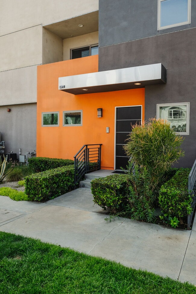 Building Photo - 6072 Pickford St Unit 6072