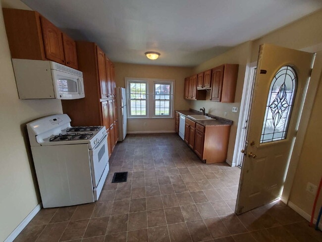 Photo - Renovated 2 Bedroom – First Floor Apartment in East Greenwich! Unit Apt A Downstairs