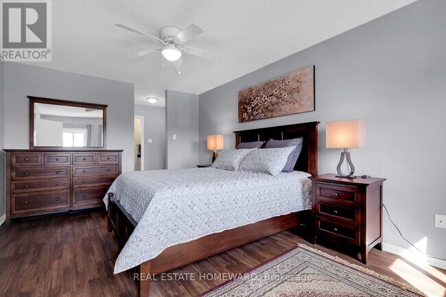 Photo - 784 Hill Gate