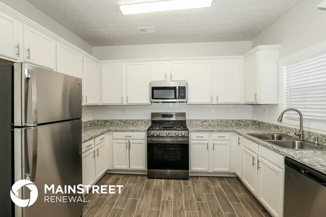 Photo - 241 Winthrop Ln