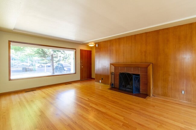 Photo - Fantastic SE Portland Home with Parking, Hardwoods, Charming Character, and Large Patio