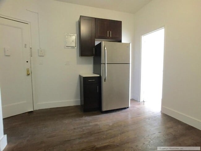 Photo - 1885 Amsterdam Ave Unidad 2B