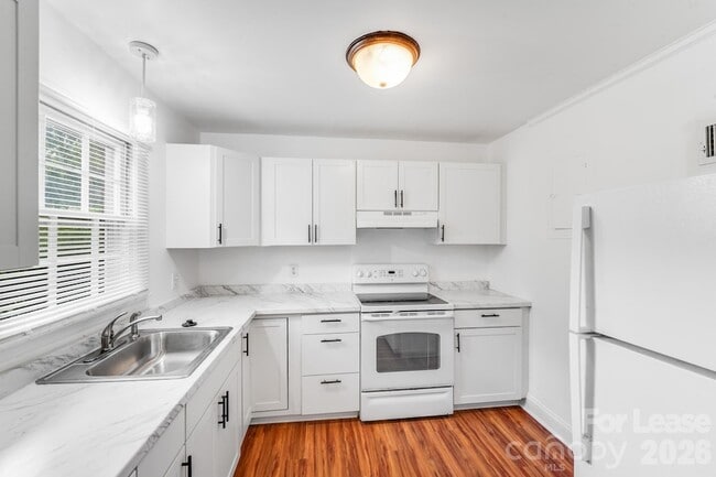 Photo - 405 W Harvie Ave Unidad B