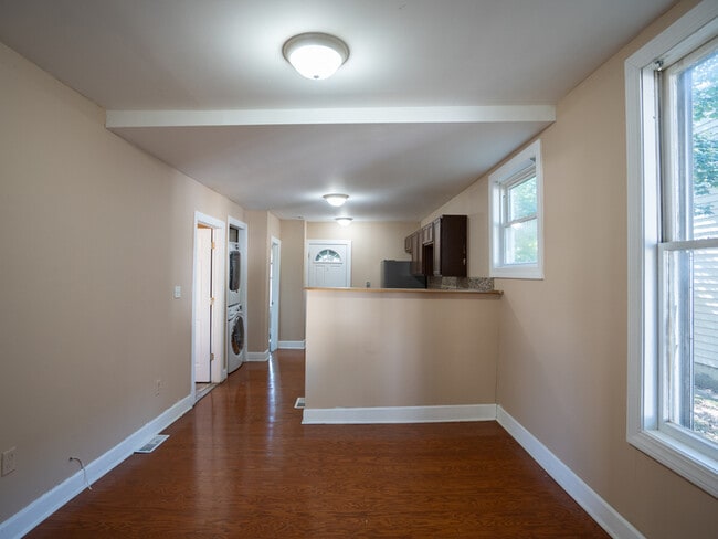 Photo - 640 Myrtle Ave