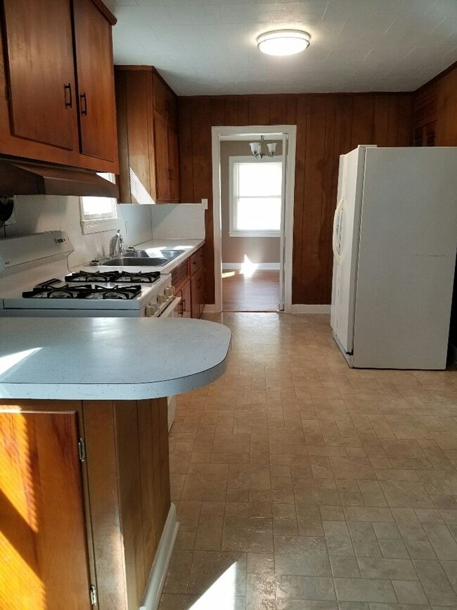 Photo - 1100 W Williams Cir