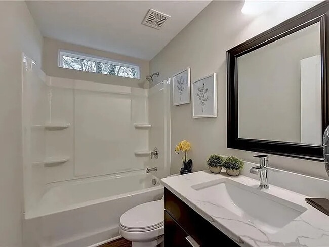 Photo - 3331 Midway Rd