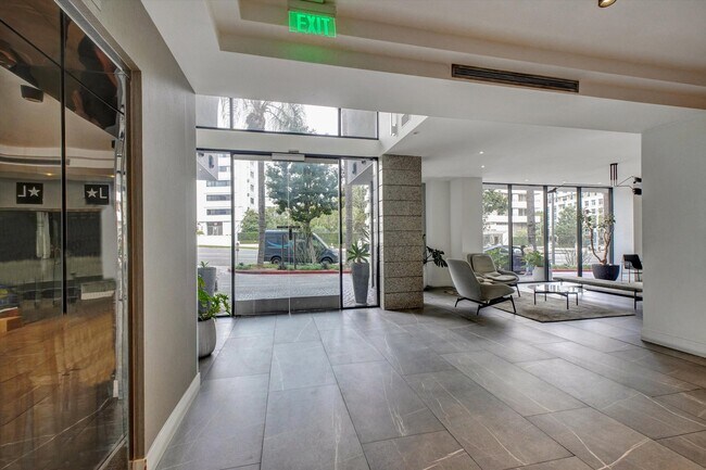 Photo - 10601 Wilshire Blvd Unidad 519