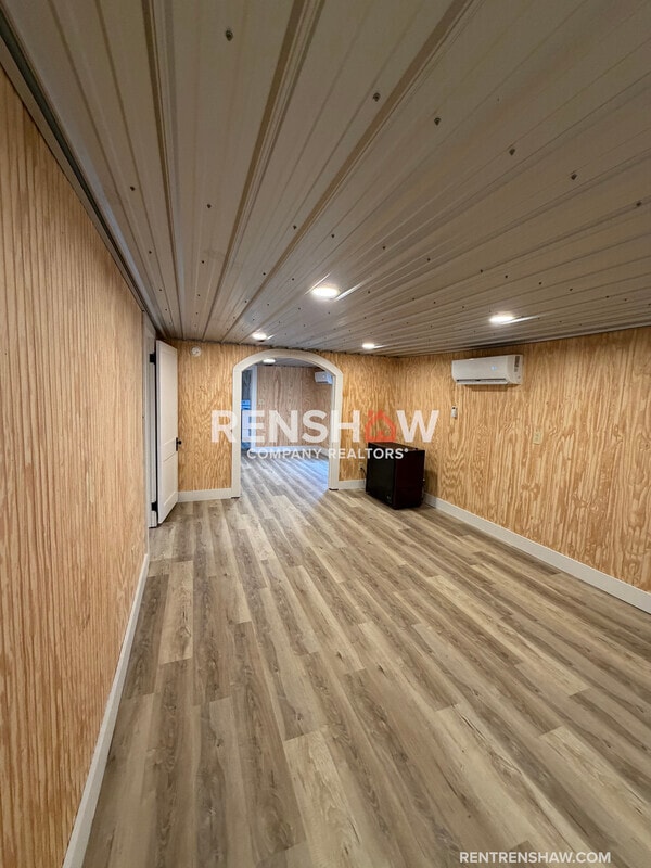 Photo - 123 Barham St