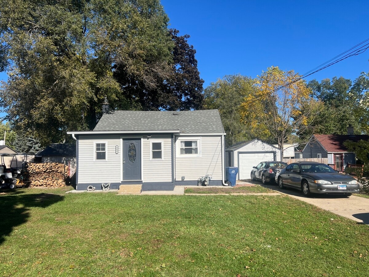 Photo - 512 Montgomery Rd