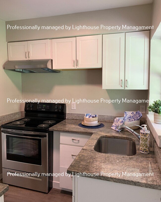 Photo - Bright 3 Bedroom Home With Open Layout And Storage Space