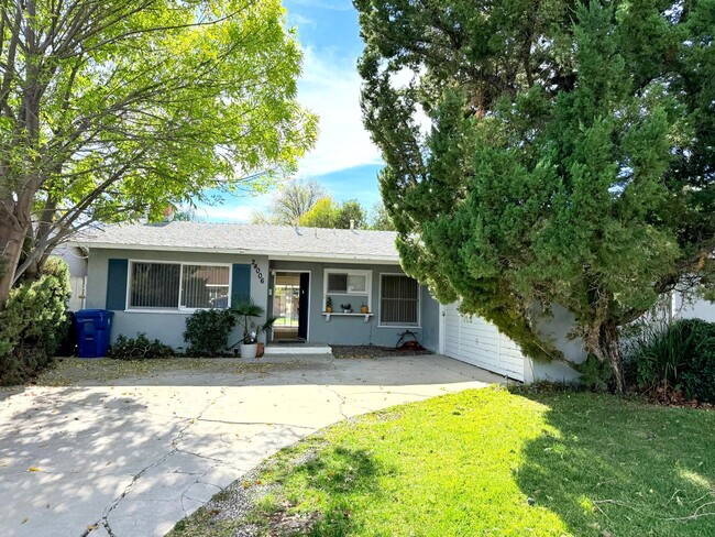 Photo - Beautiful Renovated Spacious 4 Bed - 2 Bath Home in West Hills