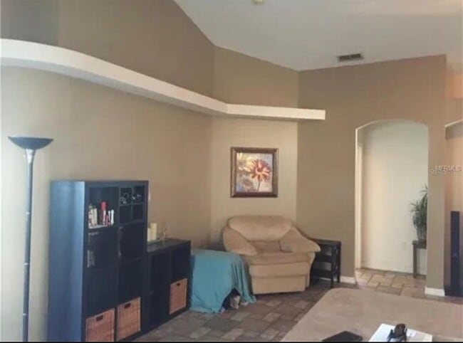 Photo - 722 Rollins Dr