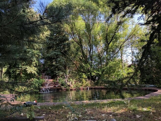 Photo - 1885 Upland Ave