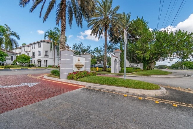 Photo - 751 SW 148th Ave