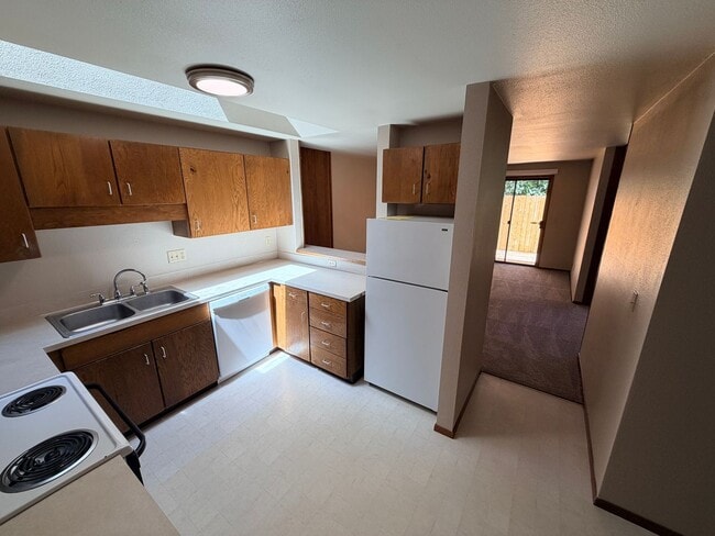 Photo - 1545 Distinctive Ct S Unit 1545