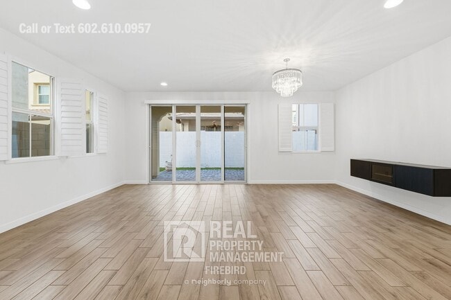 Photo - 2342 W Gloria Ln