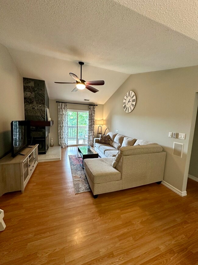 Photo - 2218 Canyonlands Dr Condo Unit F