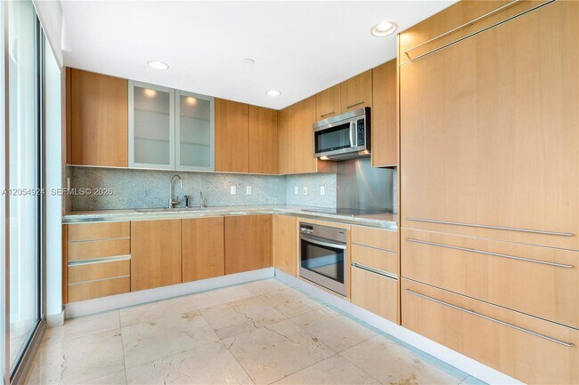 Photo - 2627 S Bayshore Dr Unit 1008
