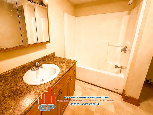 Photo - 129 Elm St Unit 2