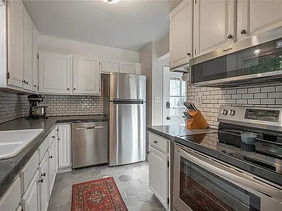 Photo - 1827 E 66th St
