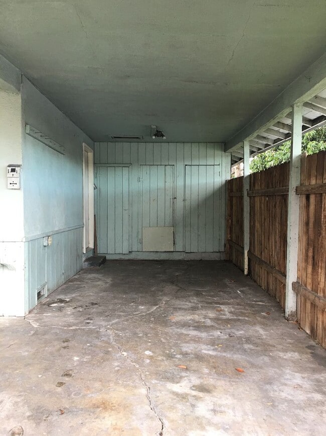 Photo - 1680/1690 W. 8th Pl Unidad 1690