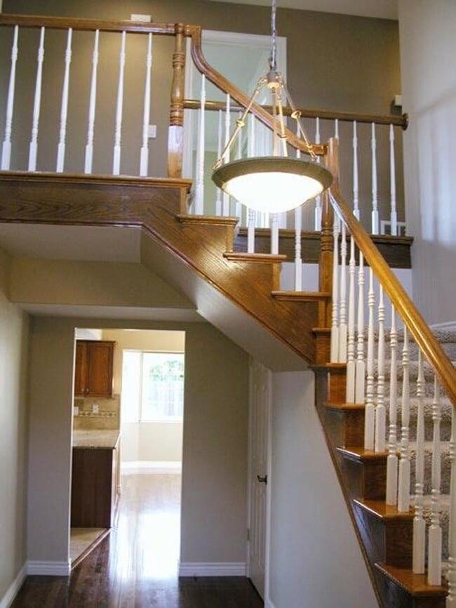 Photo - 485 Meadowbrook Dr