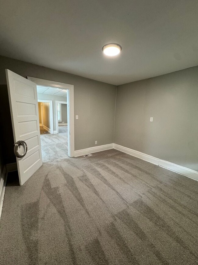 Photo - Spacious Four Bedroom House Close to Downtown Lafayette!